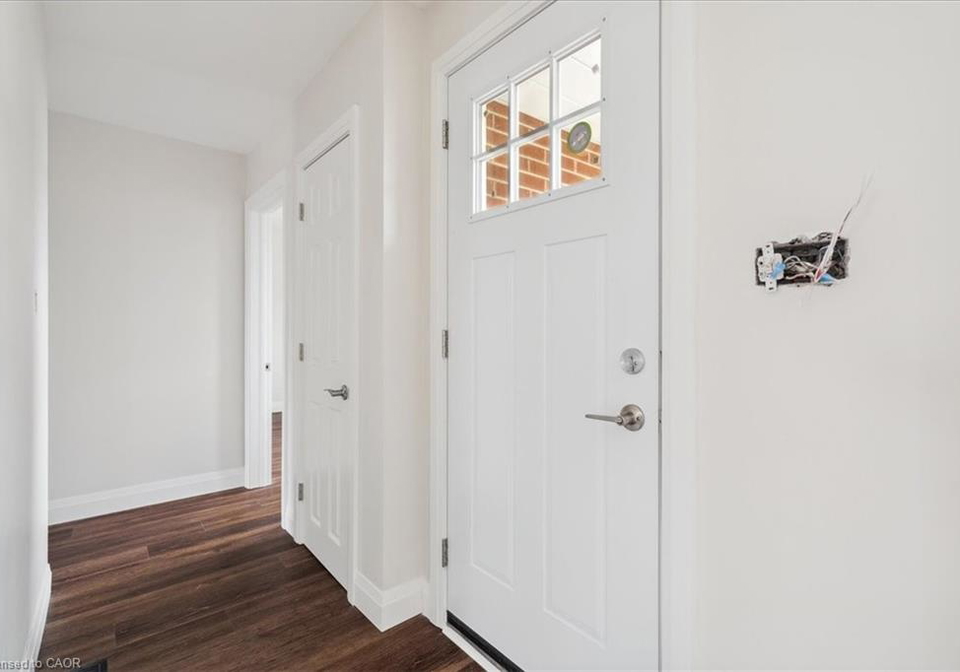 79-canterbury-avenue-stoney-creek-ontario-40849637