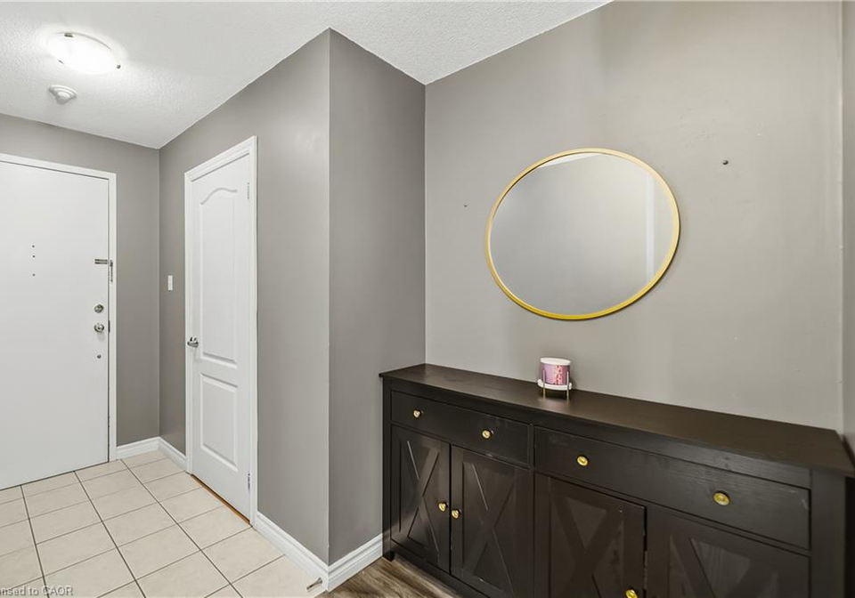 135-james-street-s-hamilton-ontario-40849688