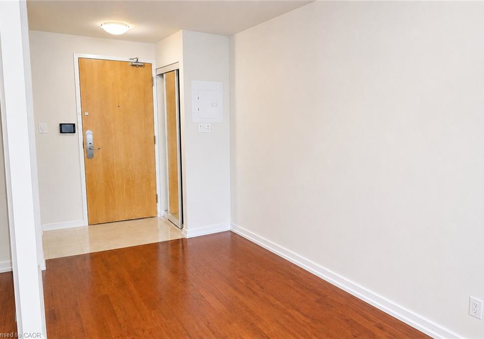 65-bremner-boulevard-toronto-ontario-40849711