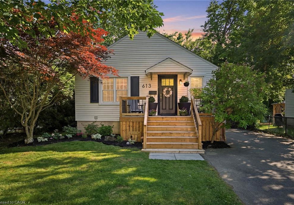 613-clark-avenue-burlington-ontario-40849760