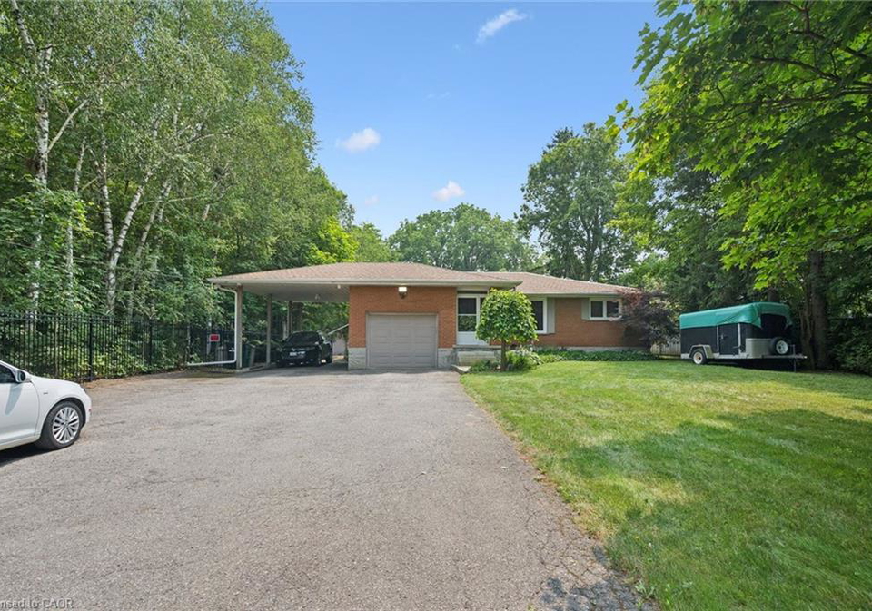 410-avenue-road-cambridge-ontario-40849819