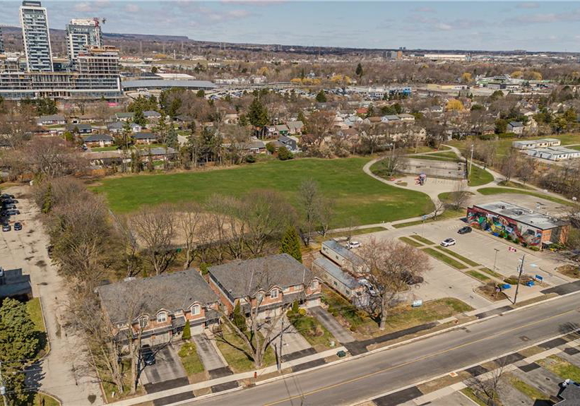 2121-prospect-street-burlington-ontario-40849824