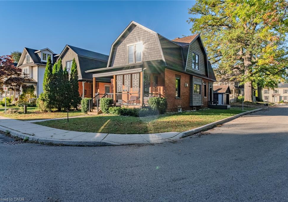 74-lynnwood-avenue-simcoe-ontario-40849833