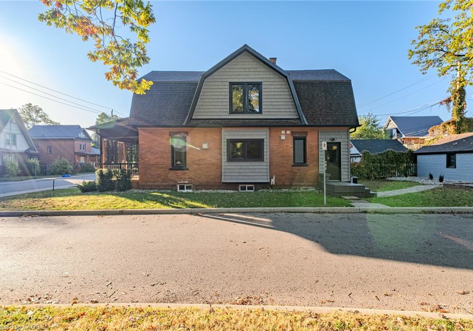 74-lynnwood-avenue-simcoe-ontario-40849833