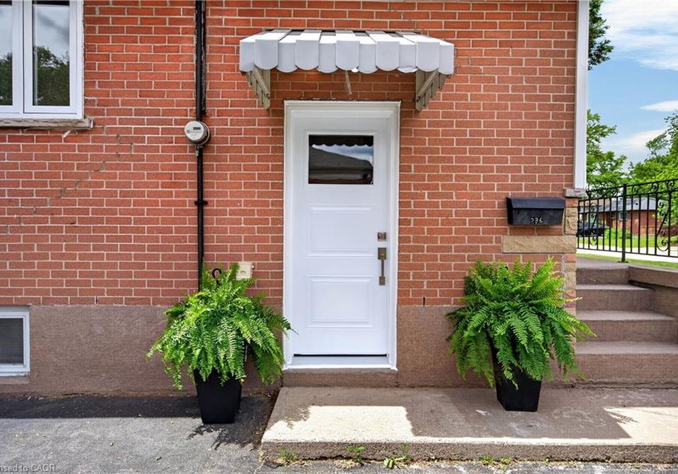 236-hammersmith-court-burlington-ontario-40849834