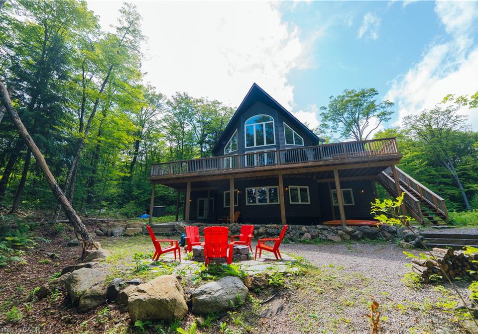 95-chipmunk-lane-magnetawan-ontario-40849866