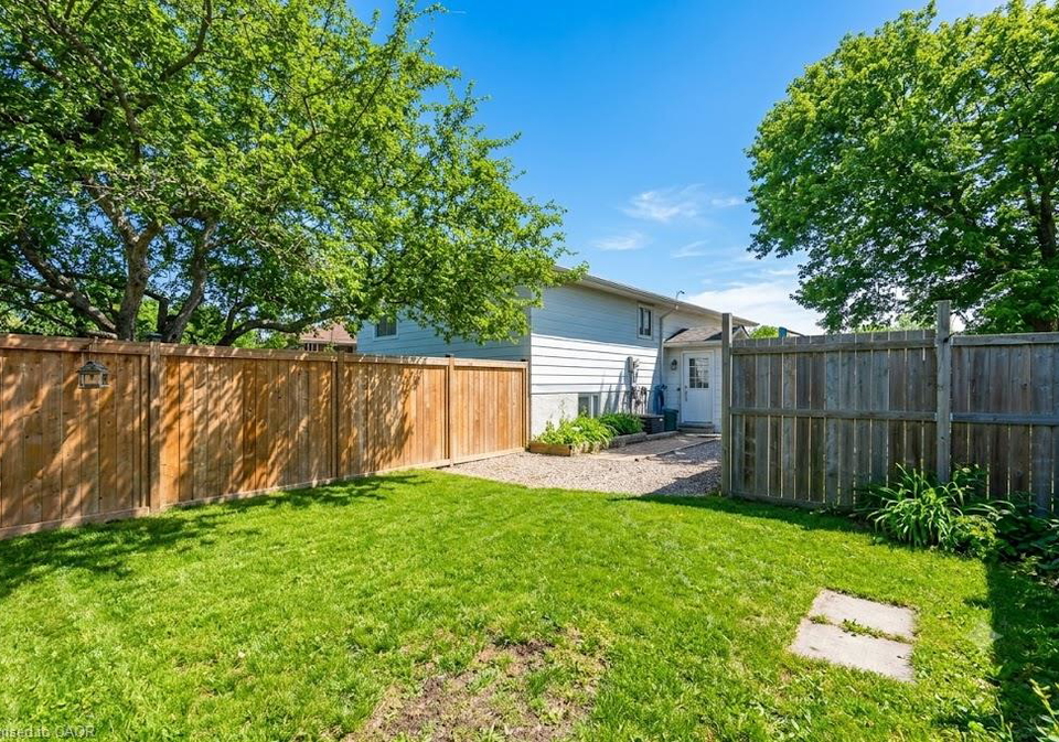 55-edwina-court-hamilton-ontario-40849885