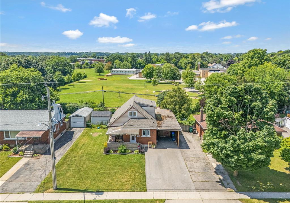 86-christopher-drive-cambridge-ontario-40849908
