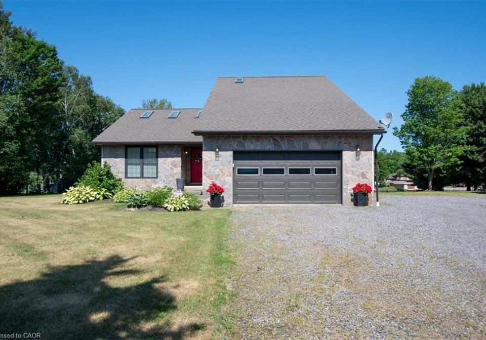 411-champagne-road-sturgeon-falls-ontario-40849910
