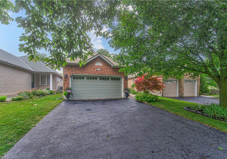 418-sandbanks-crescent-waterloo-ontario-40849912