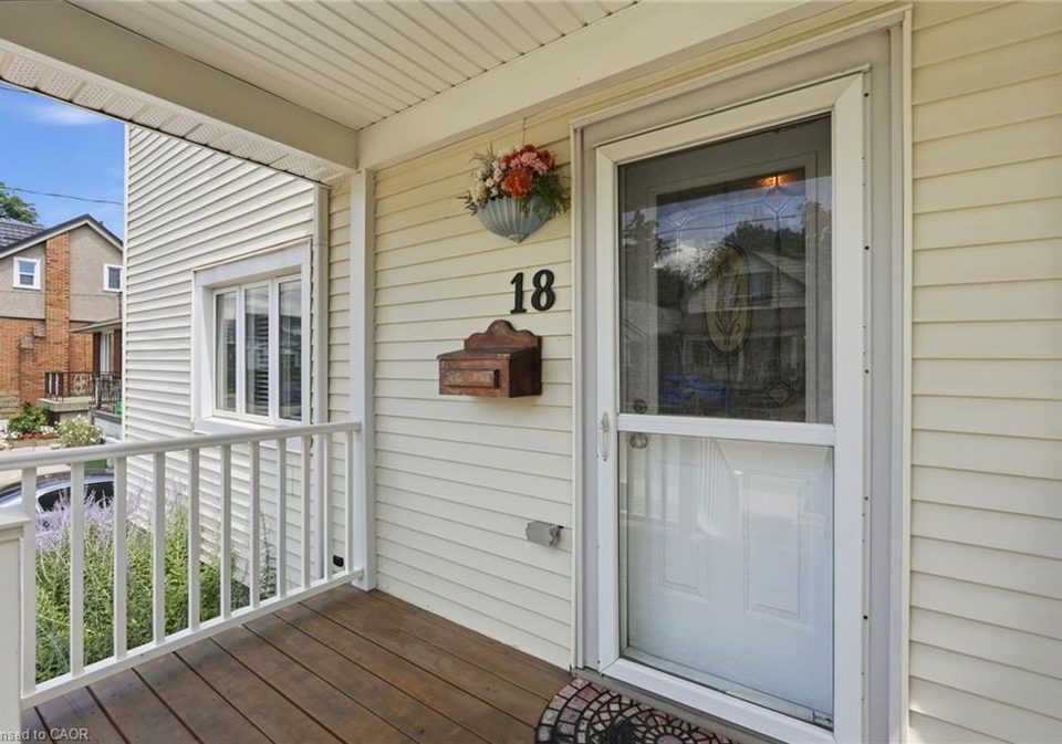 18-province-street-n-hamilton-ontario-40849935