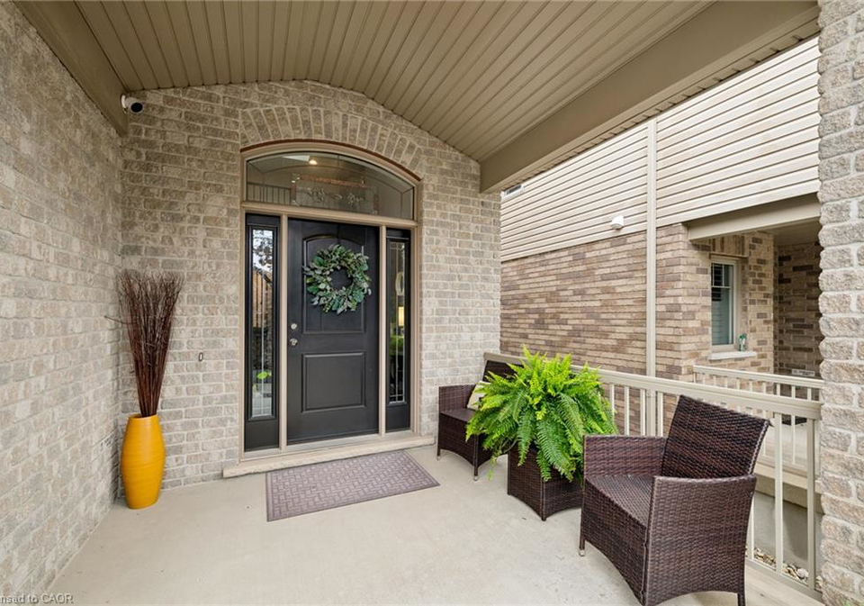 142-maplecrest-drive-breslau-ontario-40849948