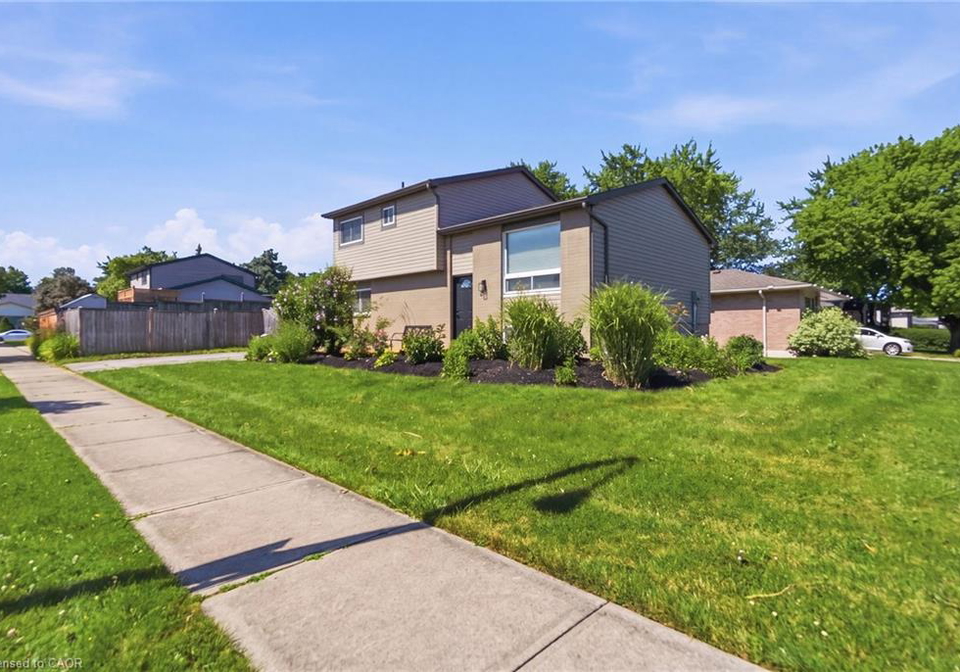 3-prideaux-street-stoney-creek-ontario-40849952