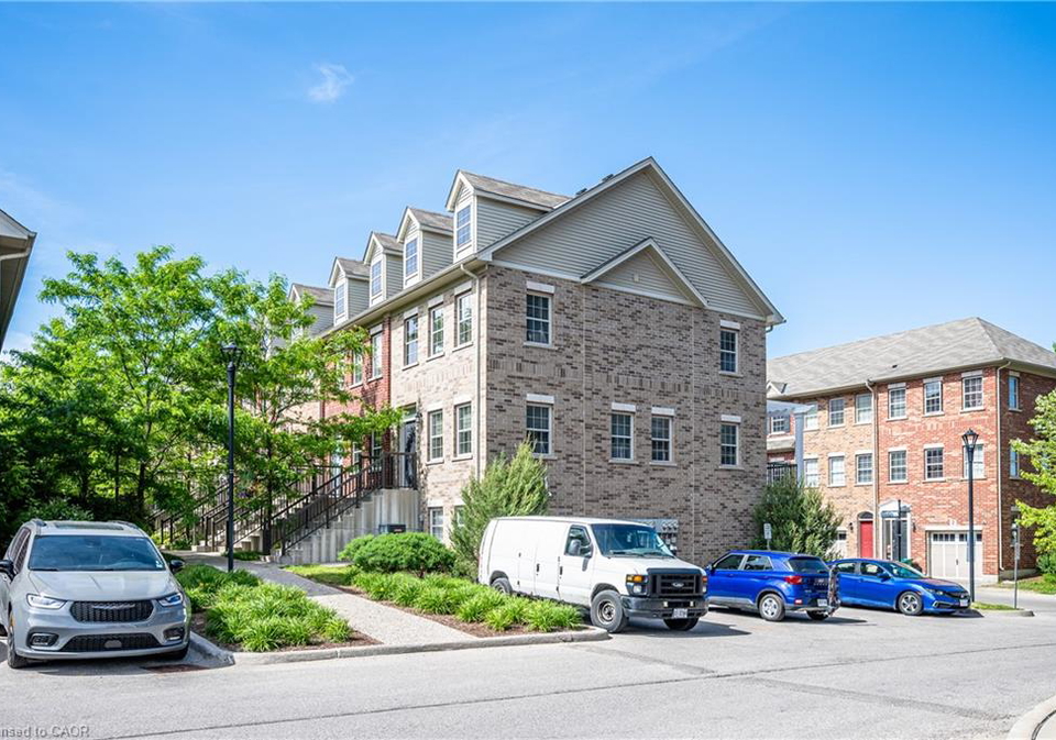 5-whitehaven-lane-kitchener-ontario-40849954