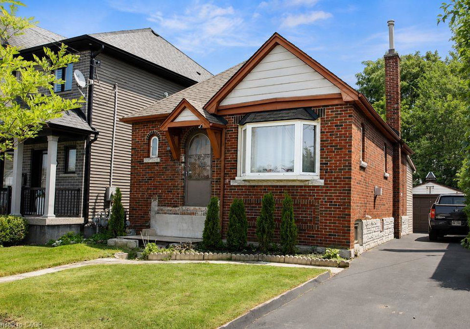 35-barons-avenue-s-hamilton-ontario-40850028