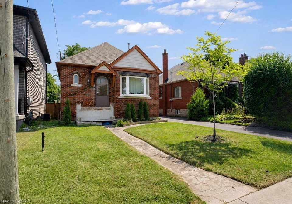 35-barons-avenue-s-hamilton-ontario-40850028