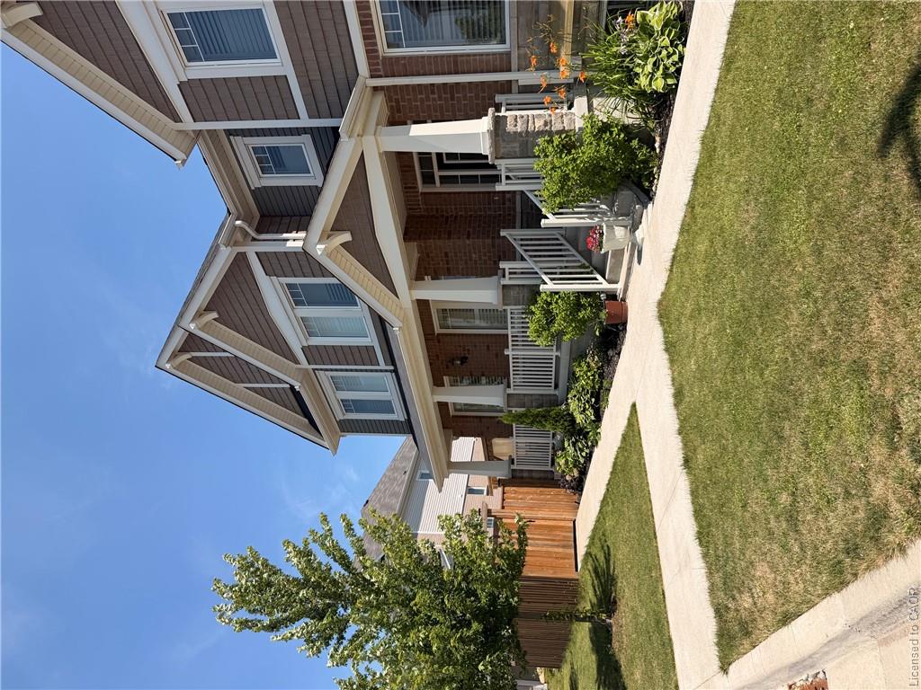 27-compass-trail-cambridge-ontario-40850055