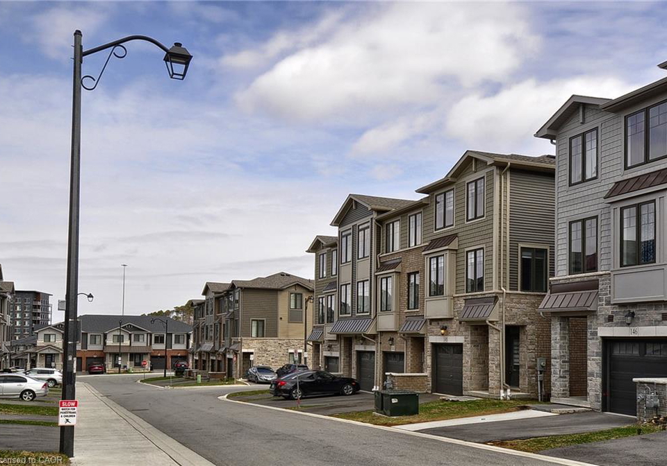 10-birmingham-drive-cambridge-ontario-40850069