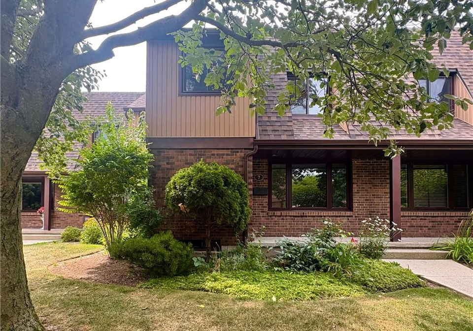 279-sandowne-drive-waterloo-ontario-40850098
