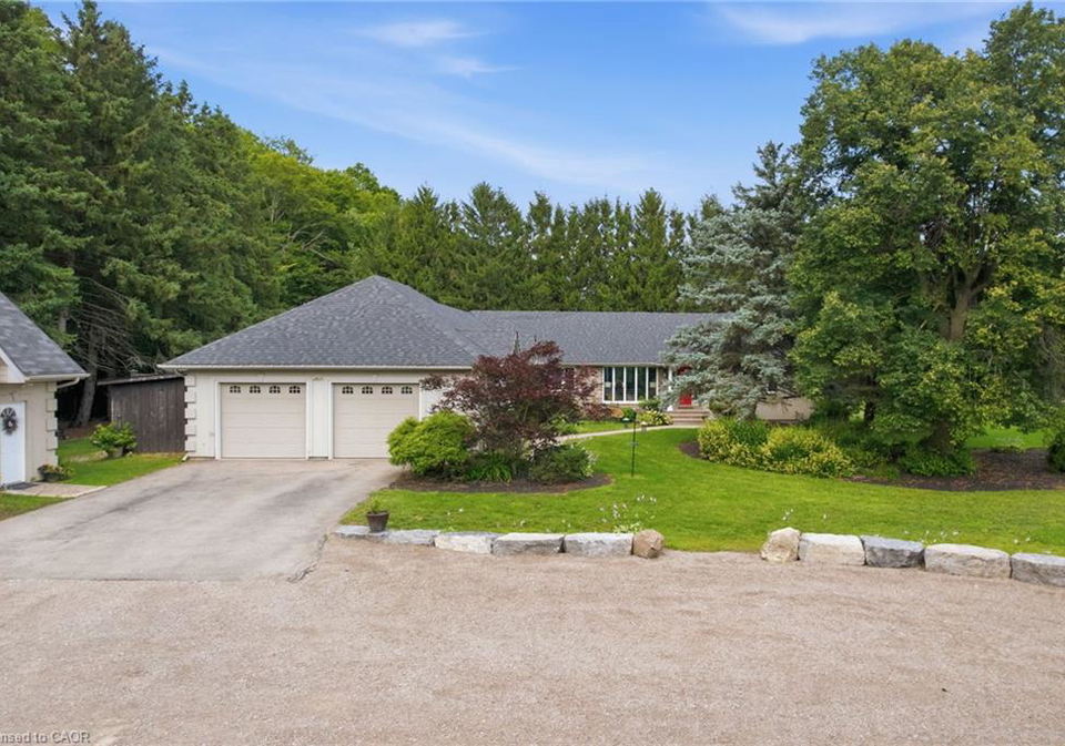 19-concession-5-e-waterdown-ontario-40850115