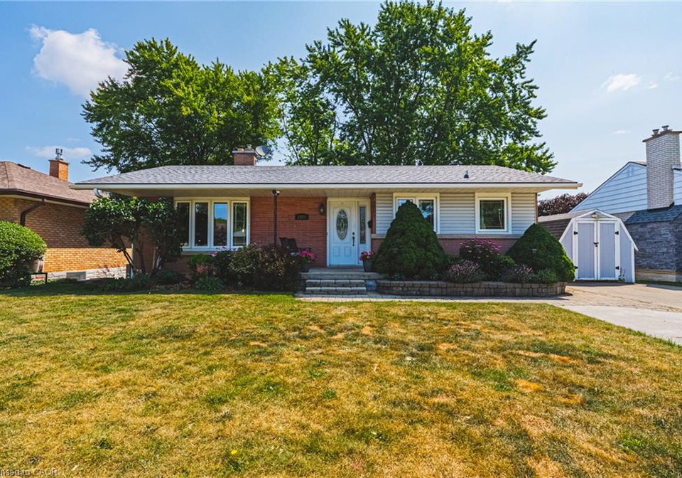 1821-biscayne-drive-cambridge-ontario-40850176