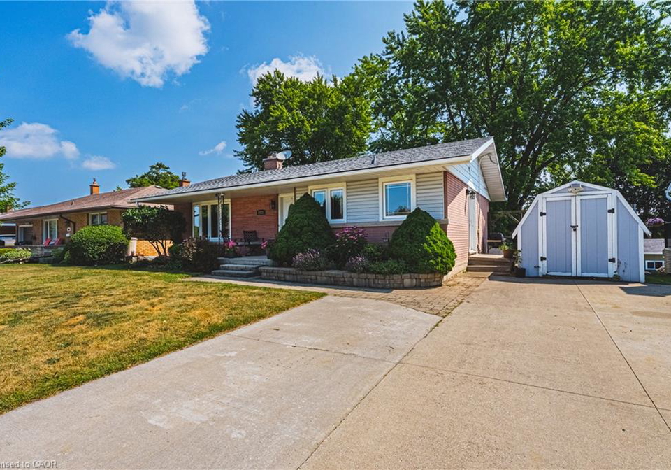 1821-biscayne-drive-cambridge-ontario-40850176