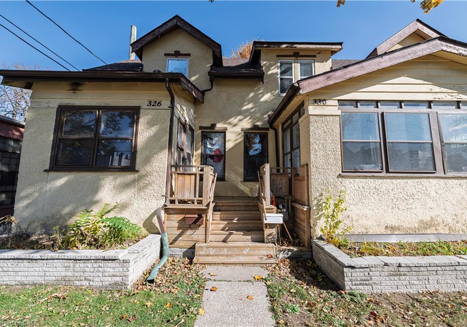332-elm-avenue-windsor-ontario-40850190