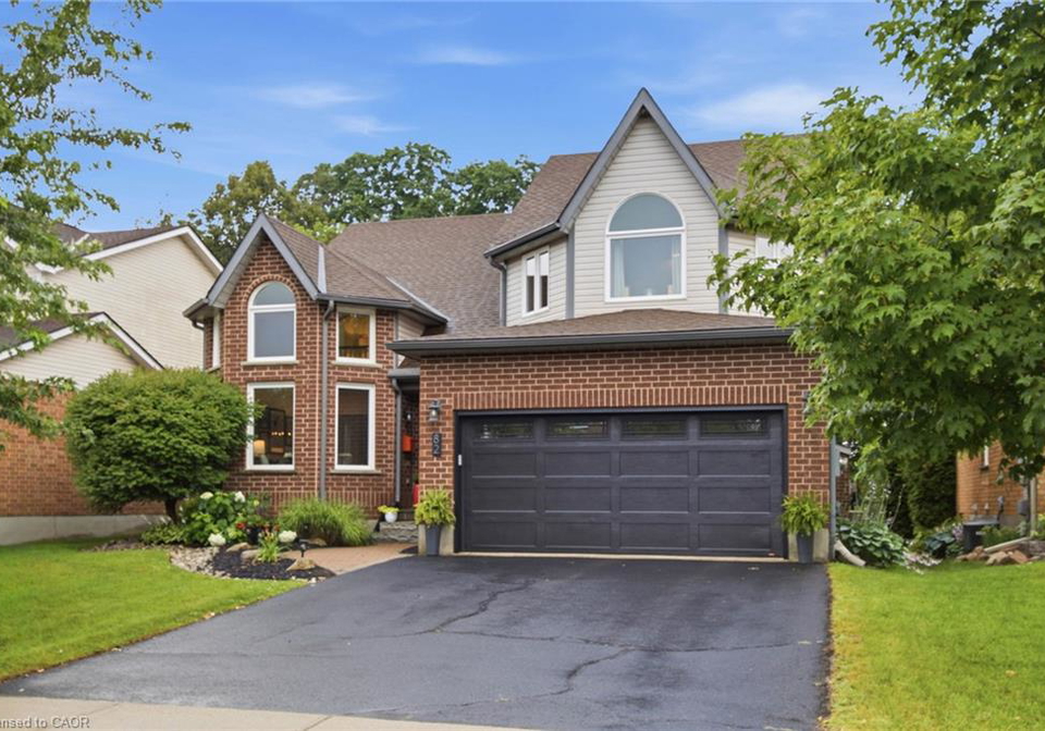 82-ptarmigan-drive-guelph-ontario-40850216
