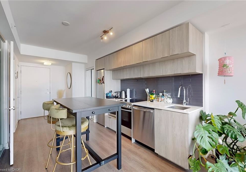 181-dundas-street-e-toronto-ontario-40850222