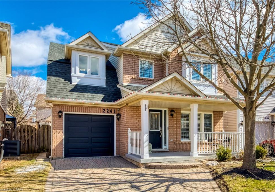 2241-shadetree-avenue-burlington-ontario-40850228