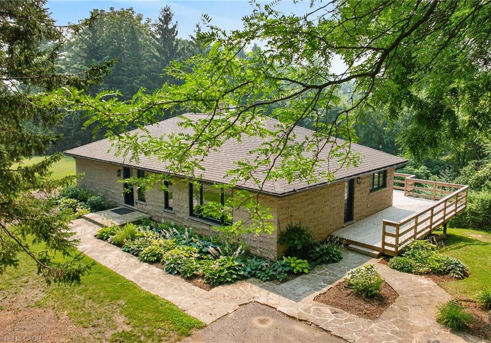1376-mineral-springs-road-ancaster-ontario-40850249