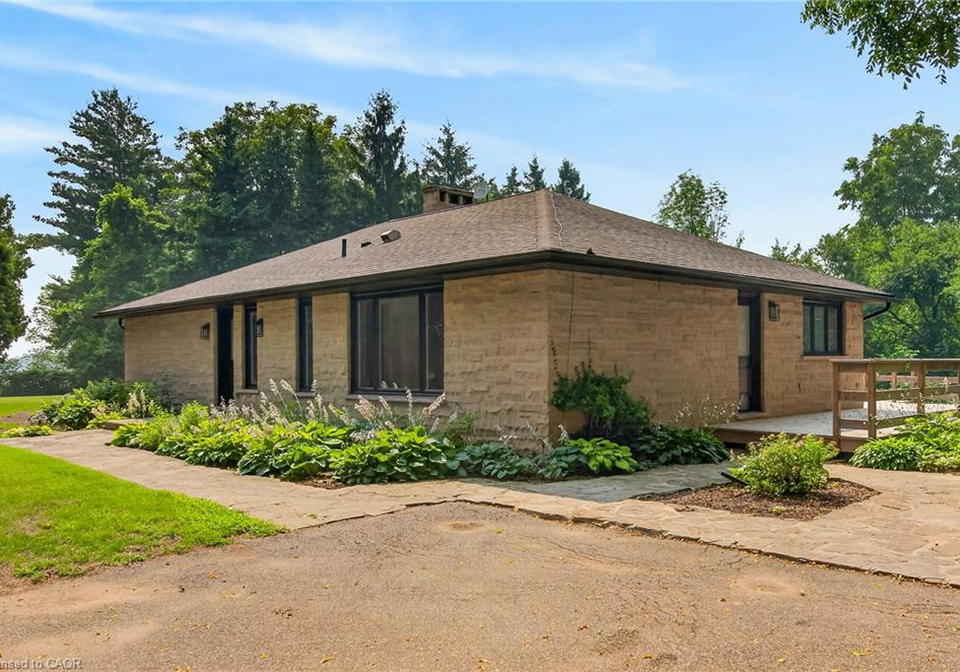 1376-mineral-springs-road-ancaster-ontario-40850249