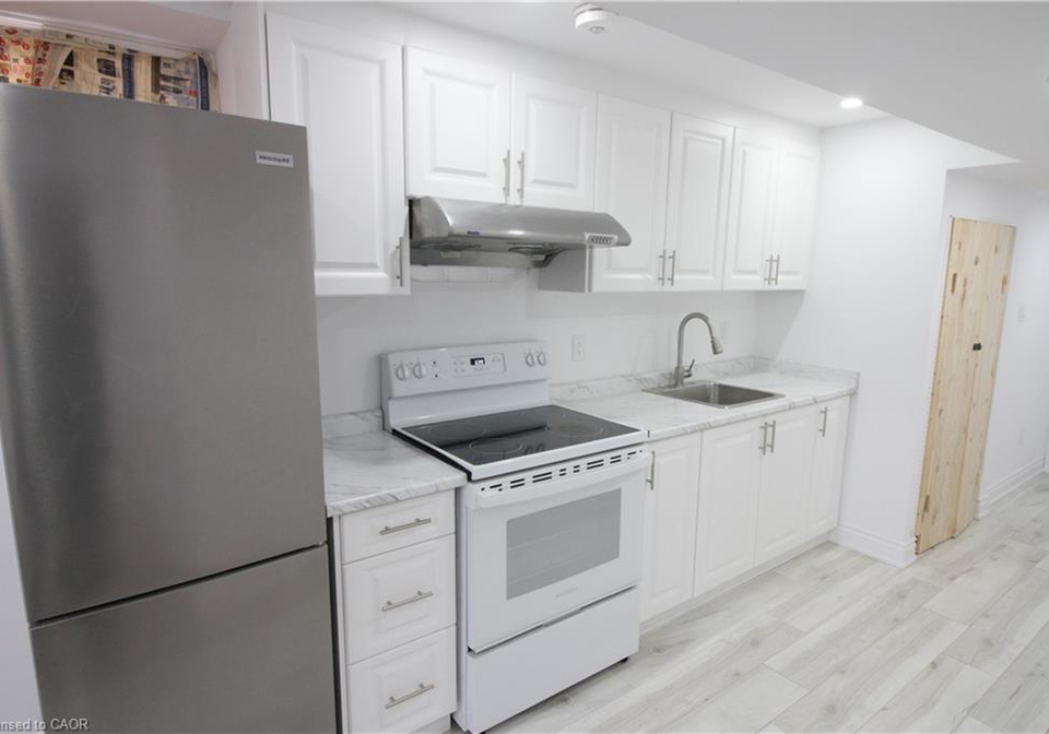 473-avens-street-waterloo-ontario-40850274