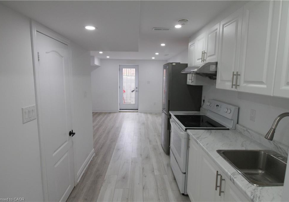 473-avens-street-waterloo-ontario-40850274