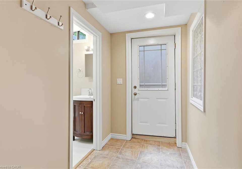 15-pelham-drive-ancaster-ontario-40850278