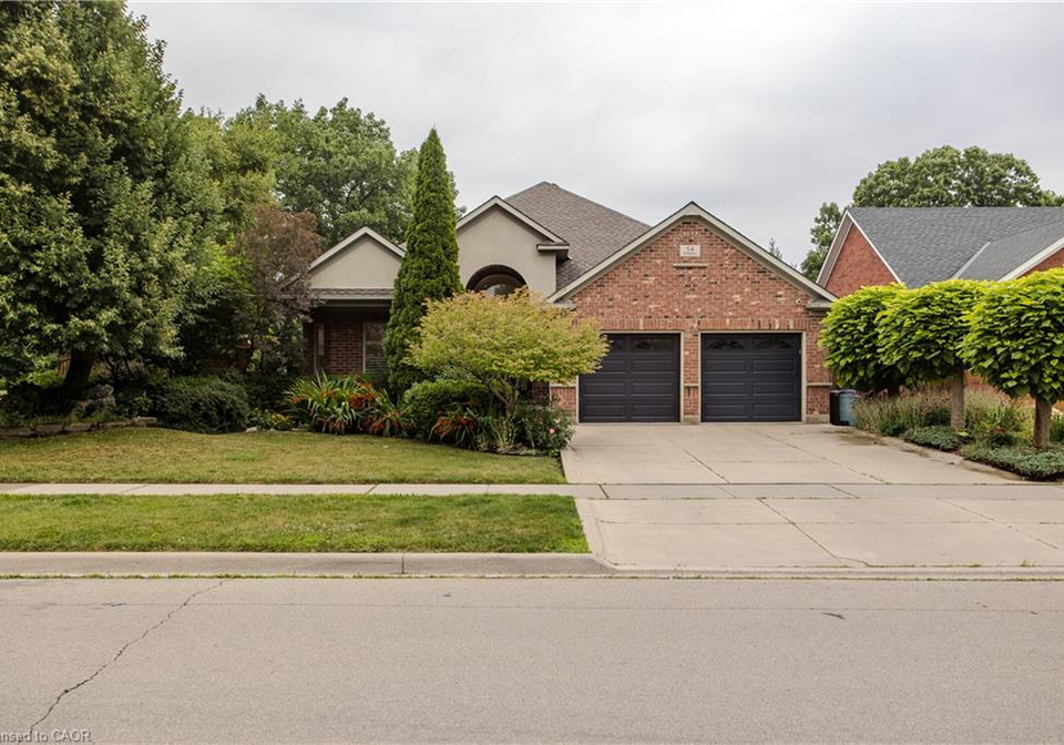 54-waterwheel-crescent-waterdown-ontario-40850288