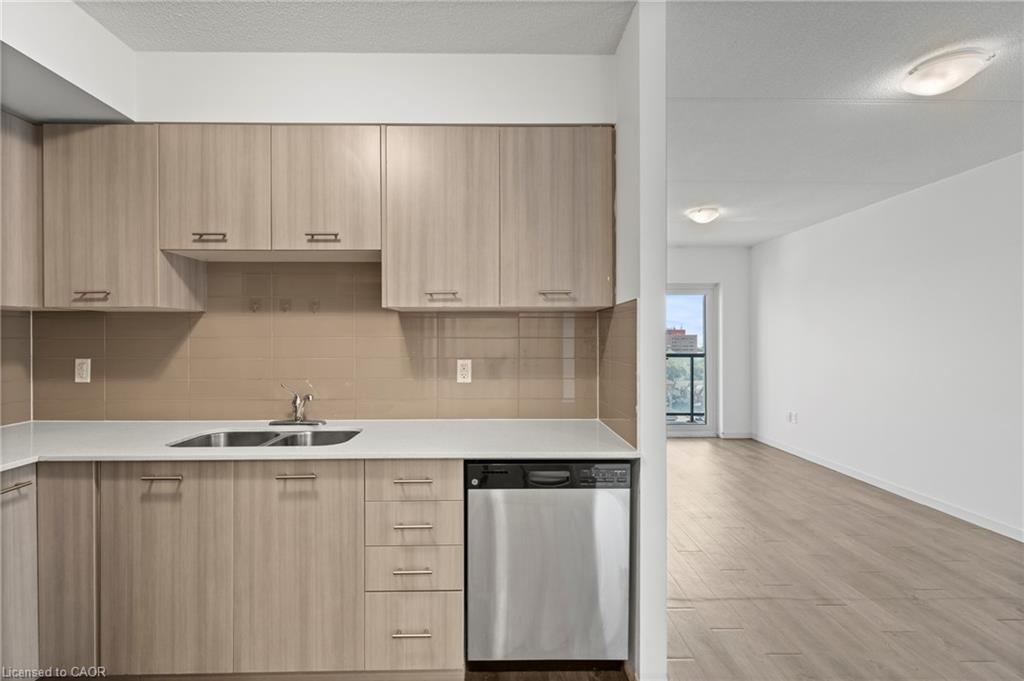 220-cannon-street-e-hamilton-ontario-40850298