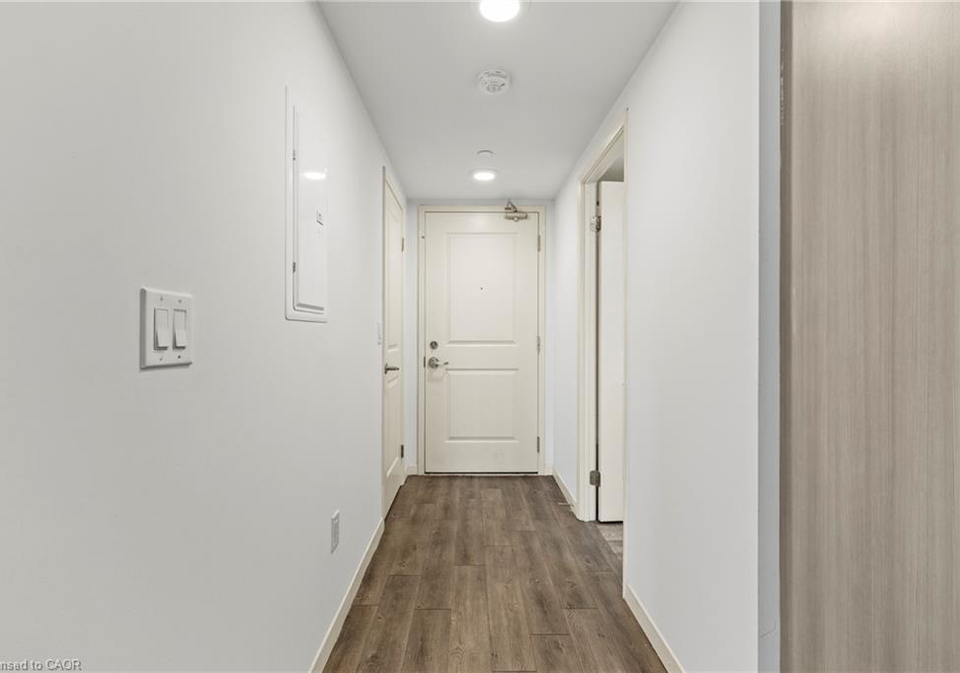 220-cannon-street-e-hamilton-ontario-40850298