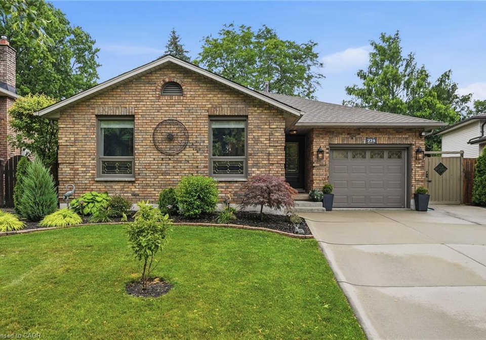 224-athenia-drive-stoney-creek-ontario-40850299