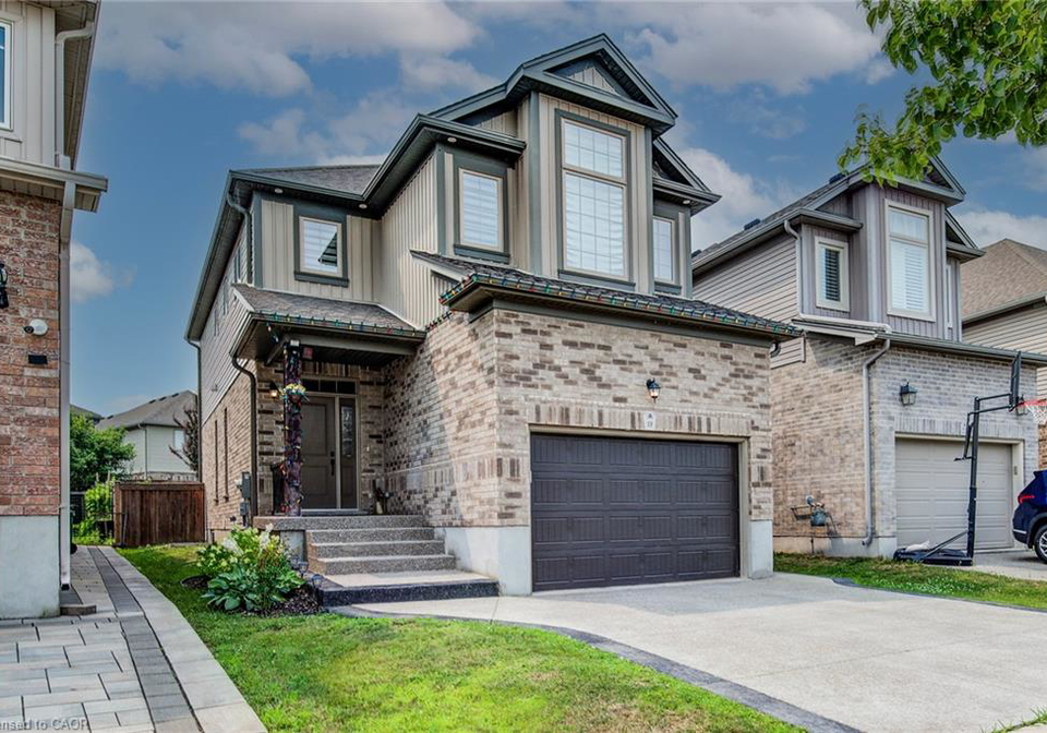 19-springcreek-street-kitchener-ontario-40850307