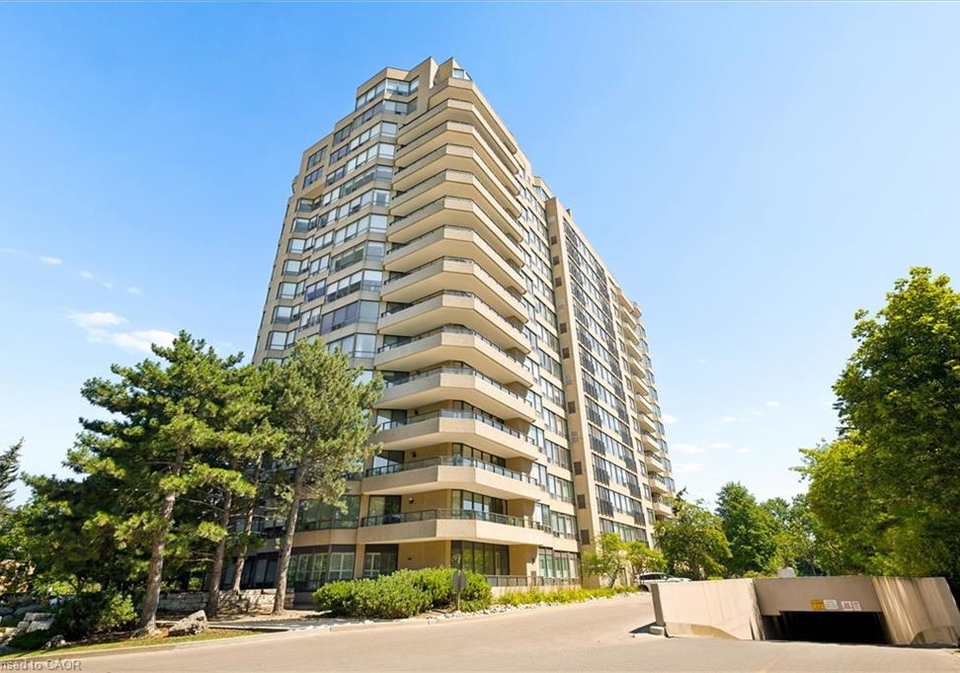 4-willow-street-waterloo-ontario-40850314