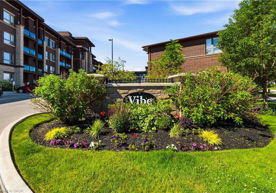 5020-corporate-drive-burlington-ontario-40850353