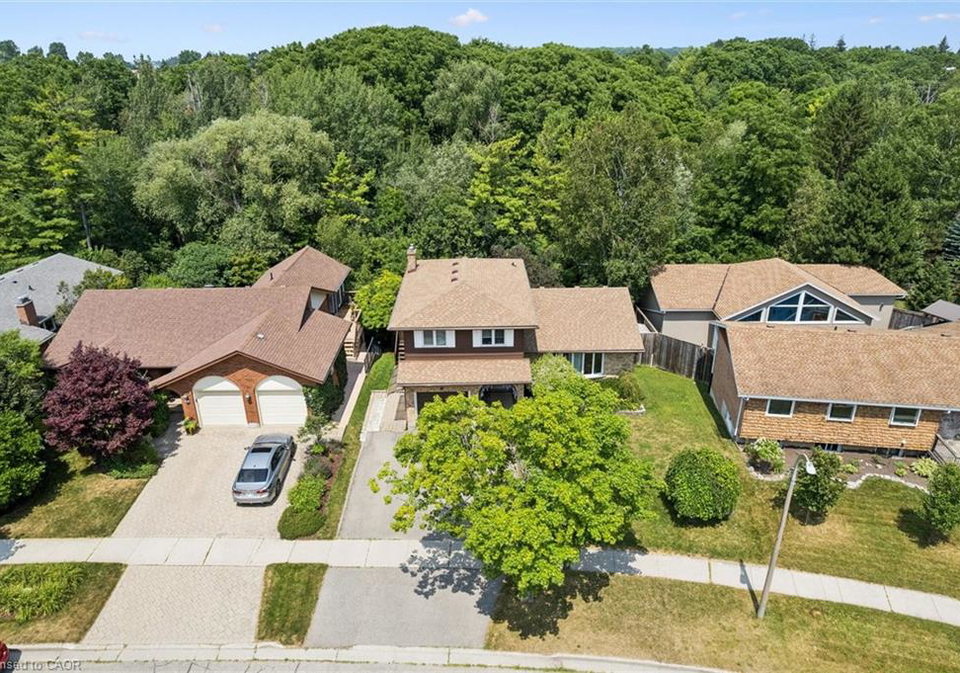 8-perin-place-kitchener-ontario-40850357