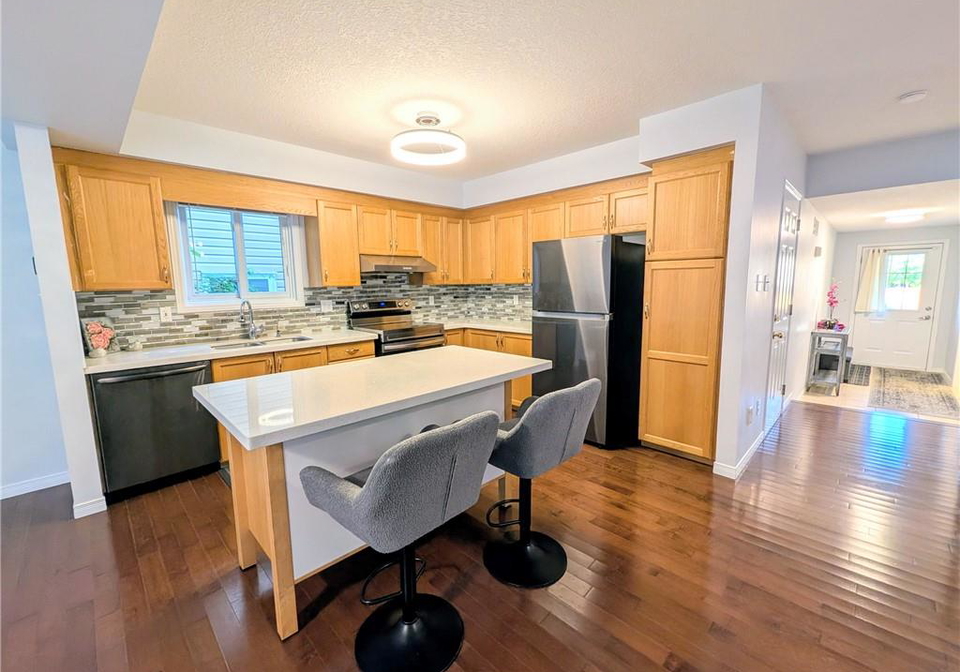 553-blue-beech-boulevard-waterloo-ontario-40850366