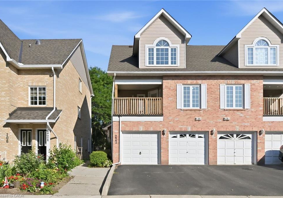 2075-walkers-line-burlington-ontario-40850370