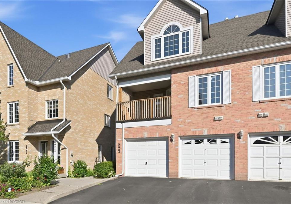 2075-walkers-line-burlington-ontario-40850370