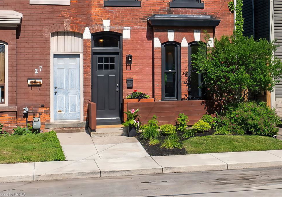 29-railway-street-hamilton-ontario-40850372