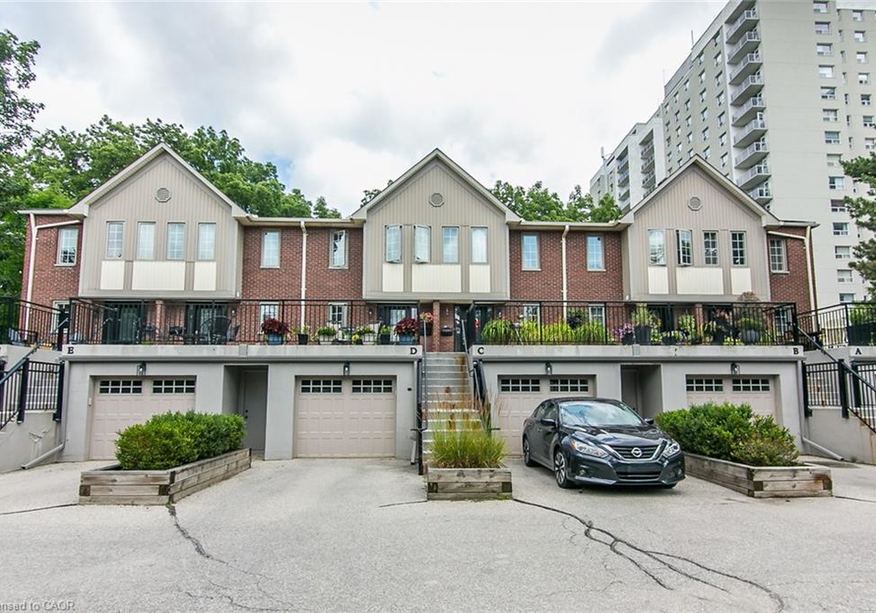 28-ahrens-street-w-kitchener-ontario-40850385