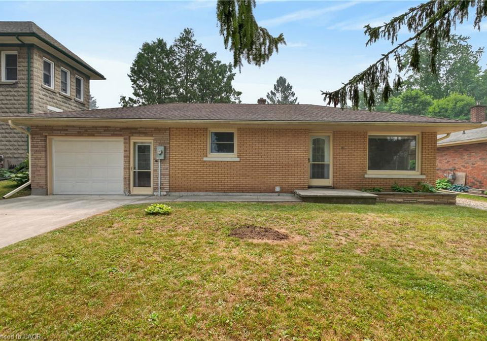 161-catherine-street-wingham-ontario-40850425