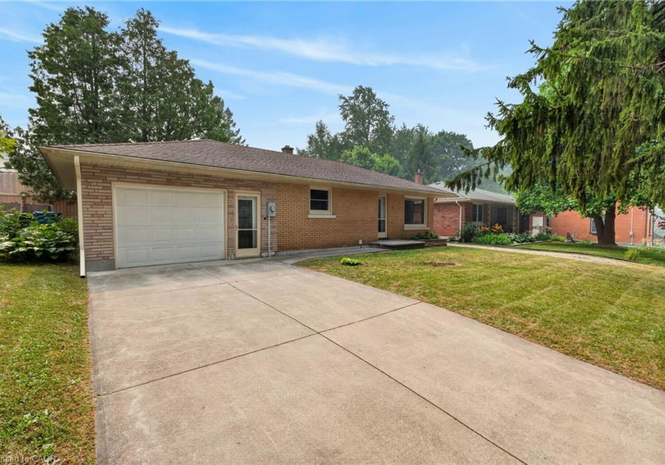 161-catherine-street-wingham-ontario-40850425